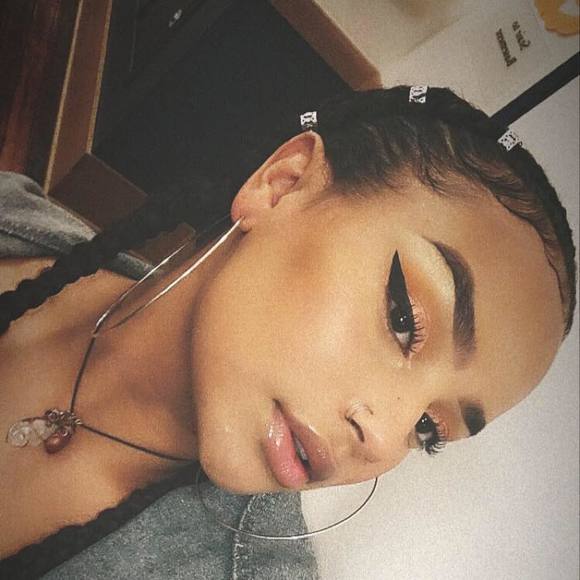 Meet your Posher, Haley - Picture 1 of 1